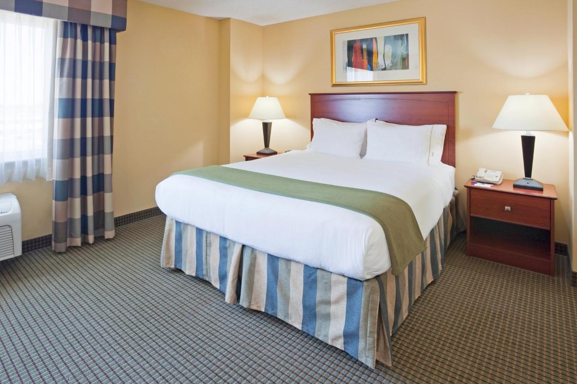 Holiday Inn Express Hotel & Suites-St. Paul, An Ihg Hotel Vadnais Heights Екстериор снимка